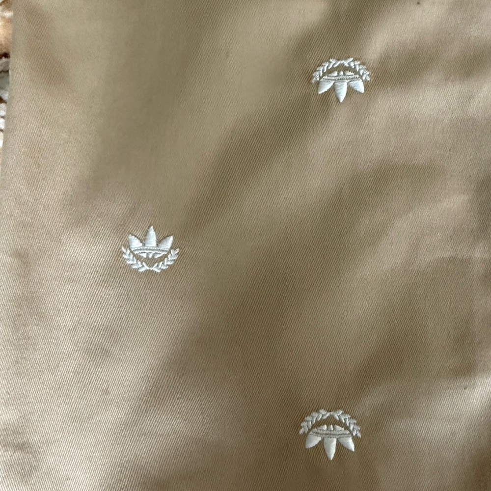 adidas Women's Originals All Over Mini Crest Chino Pant - Beige Size 16 - Picture 6 of 7